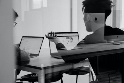 Supporting Local: The Role of Staffing Agencies in Bend's Economic Development PrideStaff Bend