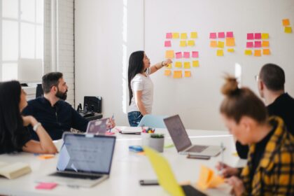 Tips for Large Companies to Overcome the Sansdemic PrideStaff Bend